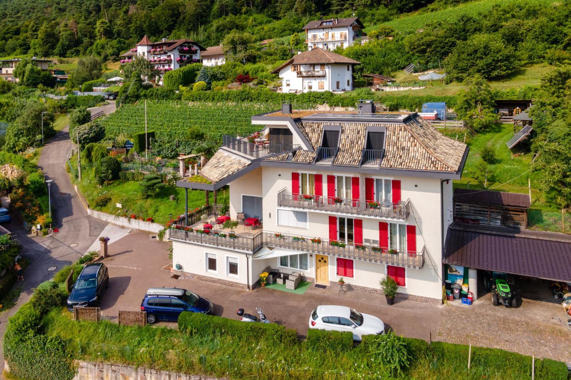 Haus Tirol Lägenhet Caldaro Exteriör bild